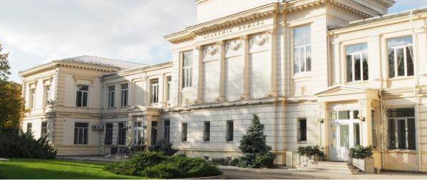 Academia română: Filosof vs. Chimist în cursa pentru șefie