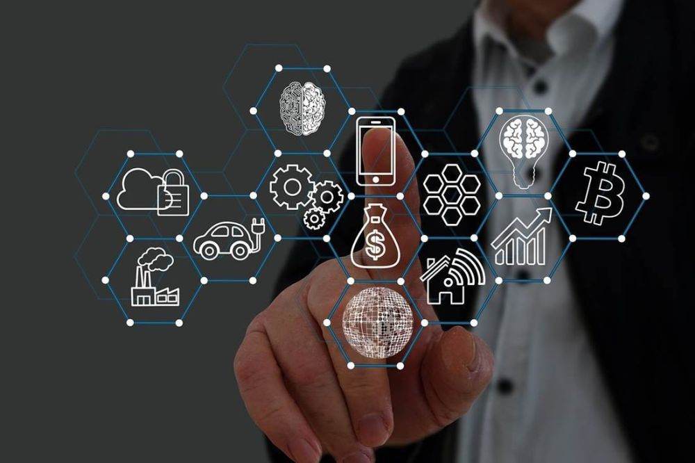 Amazon Web Services (AWS), divizia de cloud computing a gigantului Amazon, generează venituri anualizate de peste 15 miliarde de dolari din serviciile sale de inteligență artificială (IA)