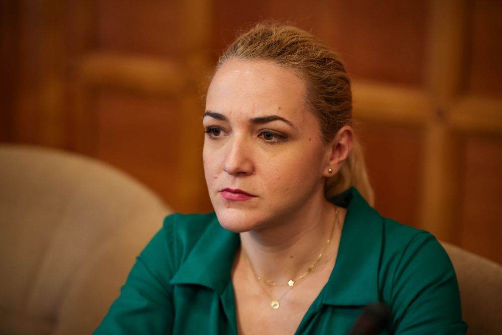 Cynthia Păun, atac la mesajele pro-naștere: „Nedrepte față de femei”