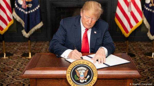 Trump, tot mai interesat de psihedelice: Susține cercetarea pentru tratamente