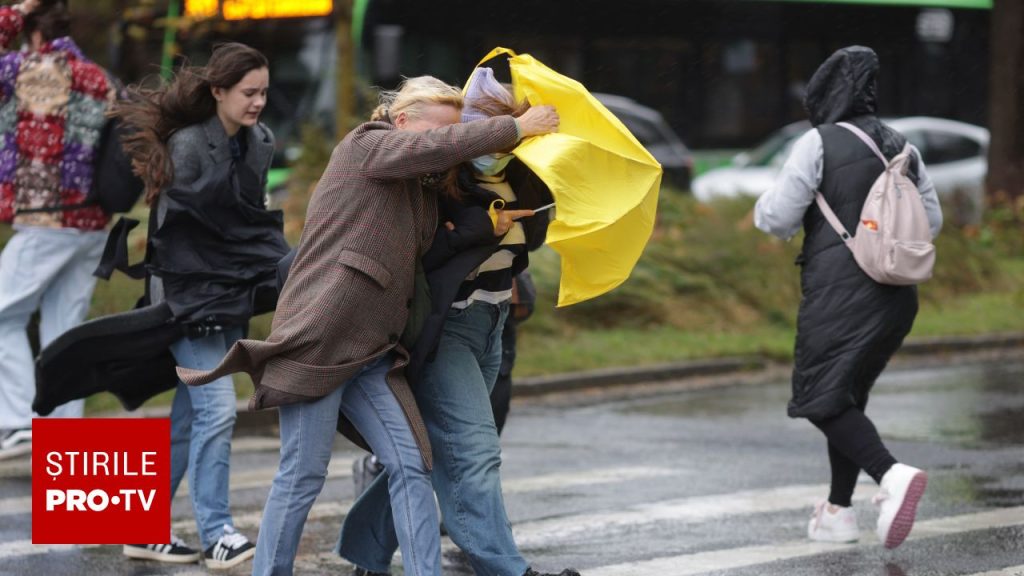 Cod roșu de instabilitate meteo: Ploi, vânt puternic și ninsoare la munte România se pregătește pentru o perioadă de vreme severă, cu ploi abundente, vânt puternic și ninsori la altitudini mari, anunță Administrația Națională de Meteorologie (ANM)