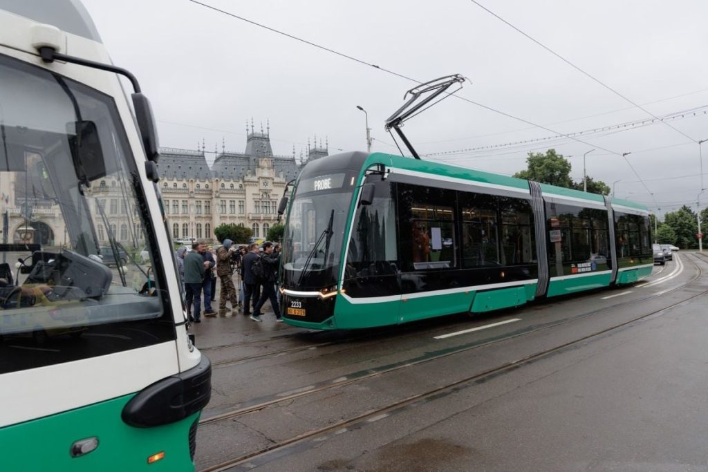 Iași: Verificări cruciale pentru autobuzele electrice și tramvaiele noi, în Săptămâna Mare