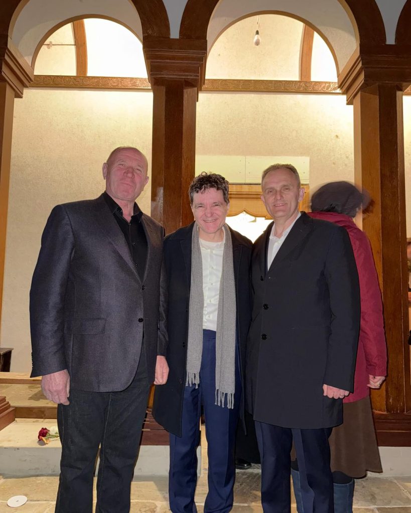 Nicuşor Dan, la mănăstirea Cornu, cu șefii PSD din Prahova