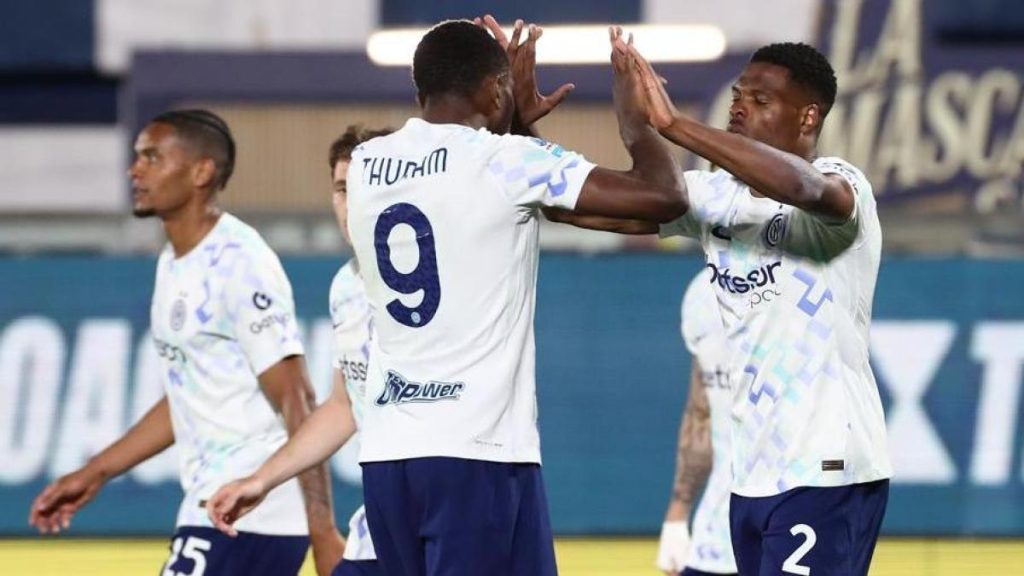 Goluri spectaculoase în Como – Inter: Thuram și Dumfries, recital la Milano