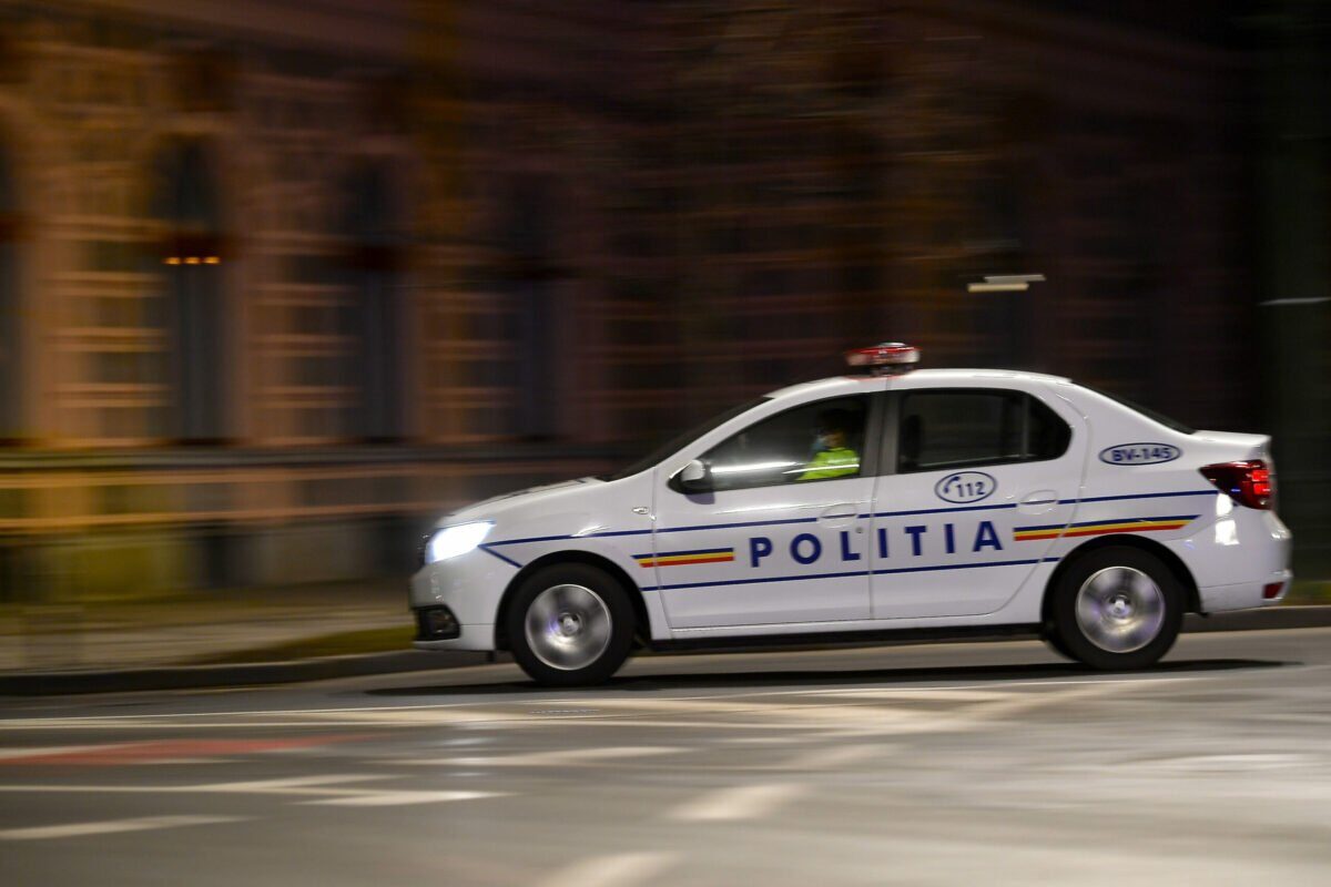 Tineri morți în prima zi de Paște, după ce mașina lor s-a izbit de un copac în Ilfov