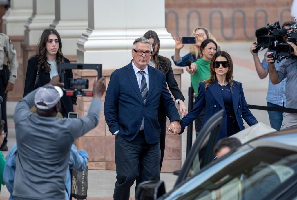 Procesul lui Alec Baldwin, despre tragedia de pe platourile Rust, începe