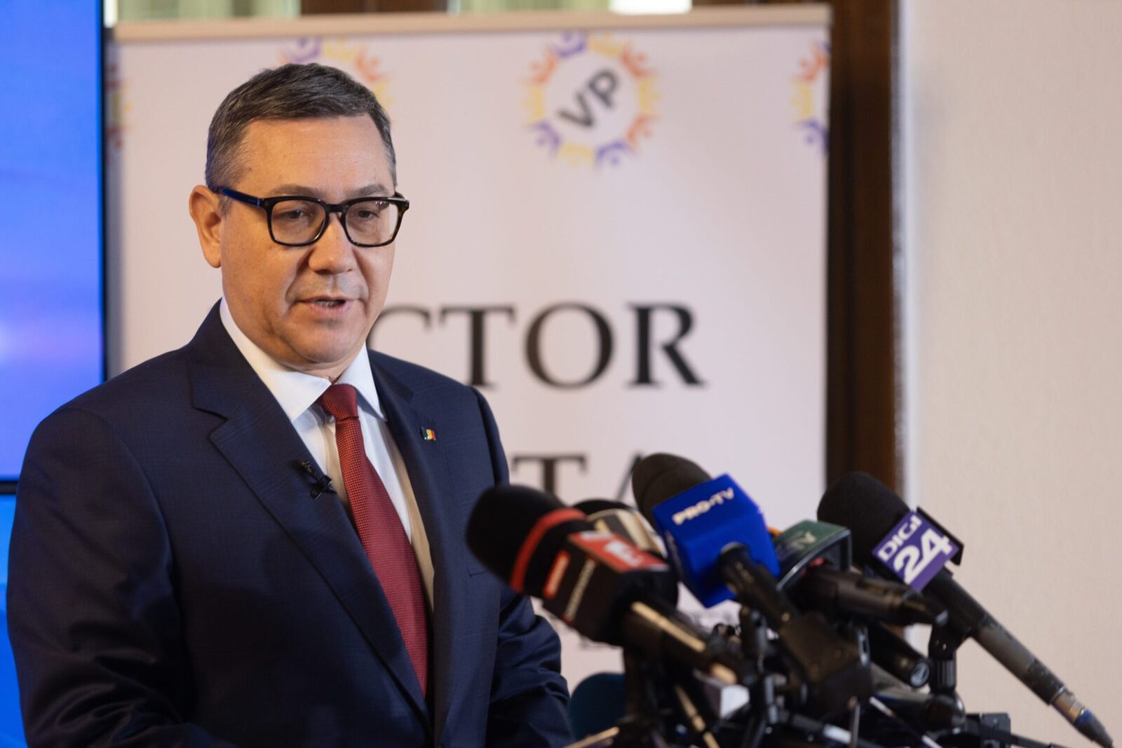 Conflict politic: Nu poți guverna cu „dușmanul” USR