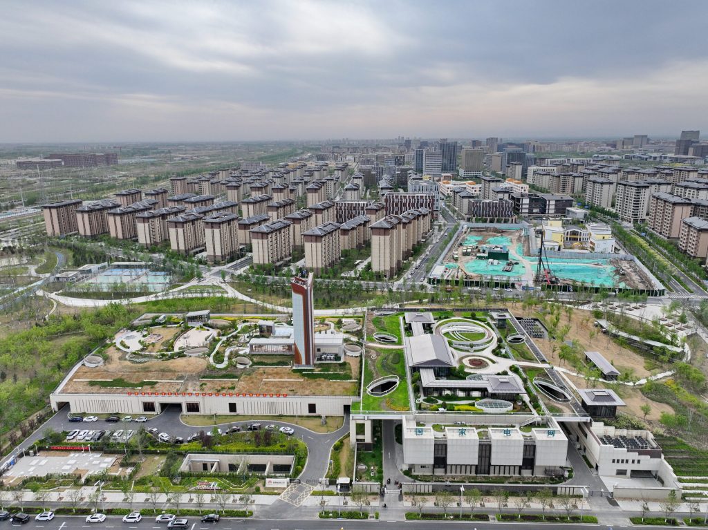 China: Cum a ridicat „fortăreața energetică” și a scăpat de petrol