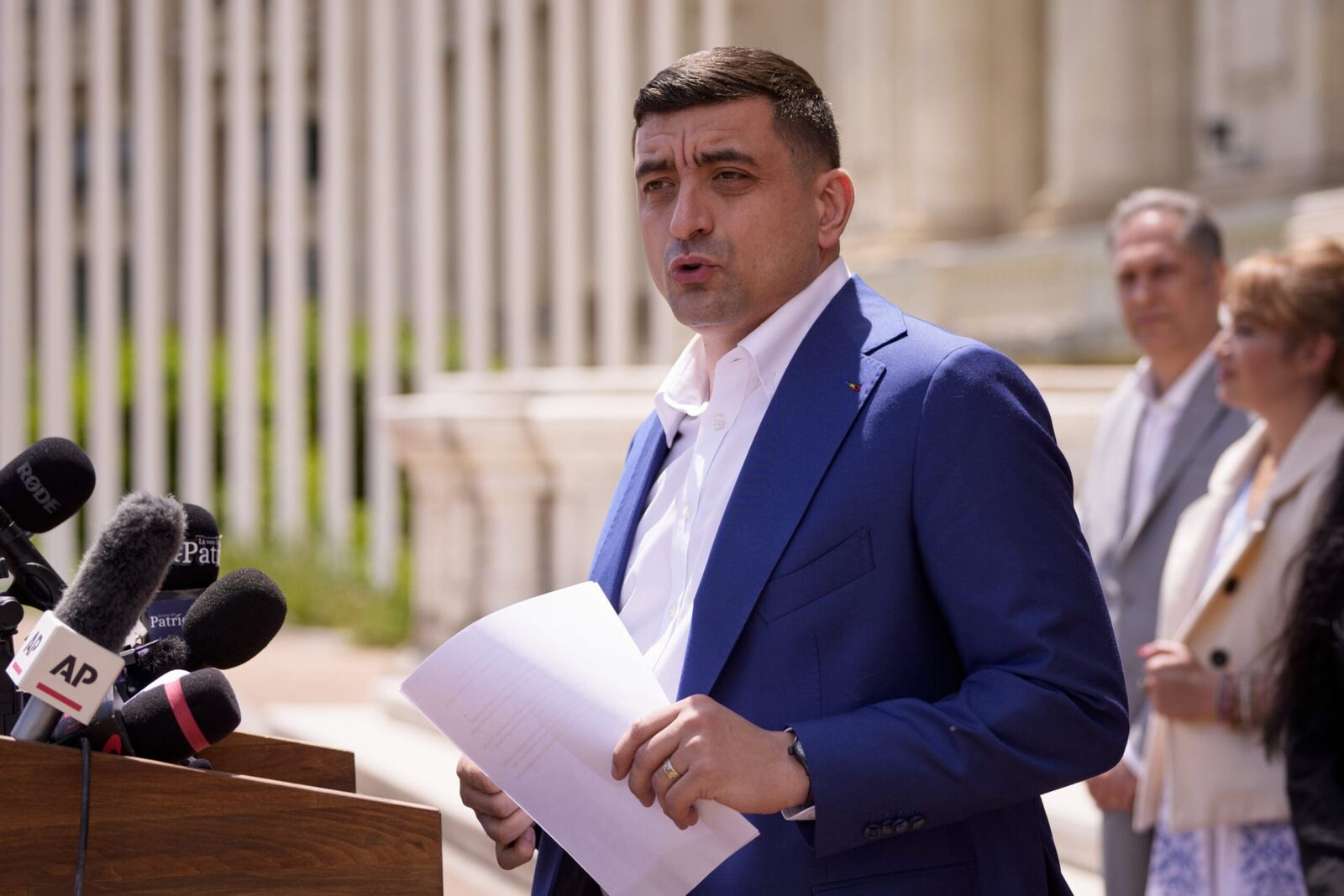 Trump: „Nu am dansat pe mormintele poporului tău”