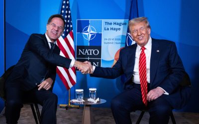 Trump: NATO, implicată TOTAL în deminarea Strâmtorii Ormuz?