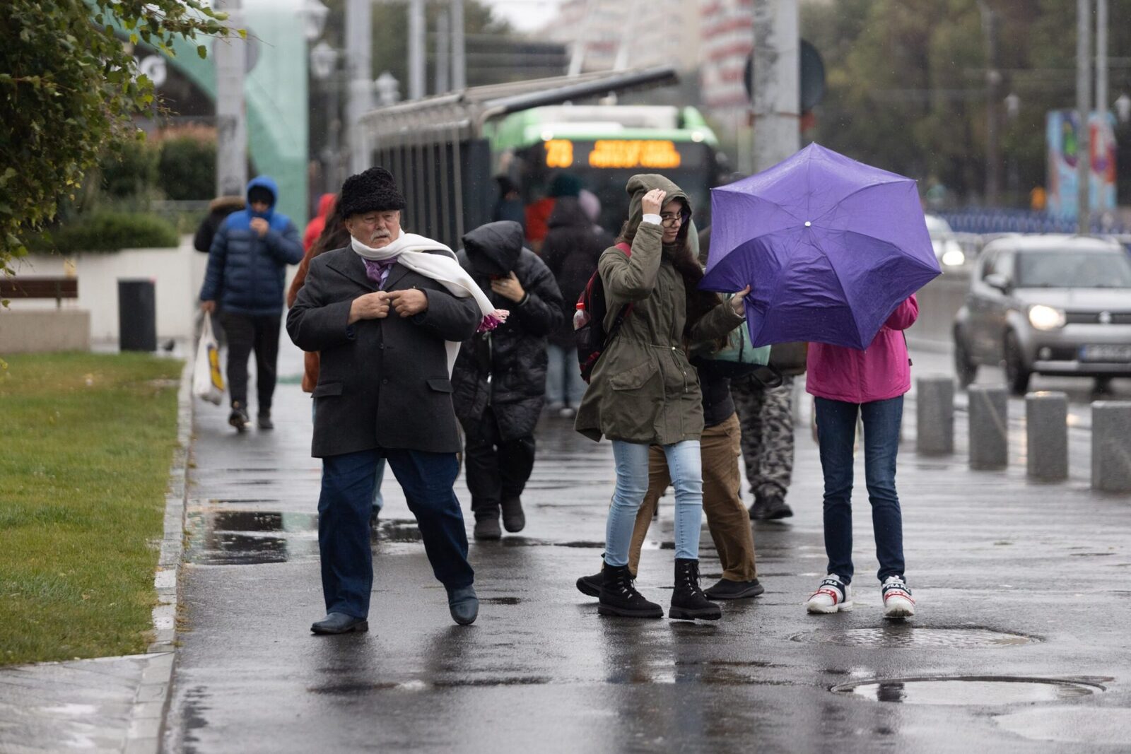 Vremea în România: Schimbări radicale în aprilie, cu ploi și temperaturi fluctuante O schimbare majoră a vremii este așteptată în România, în special în prima jumătate a lunii aprilie, potrivit prognozelor meteorologice