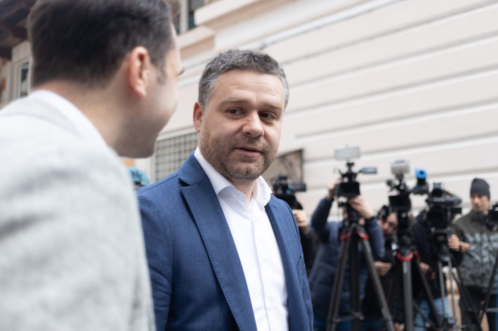 Ruptură în coaliție? PNL sfidează PSD: Premierul nu se schimbă