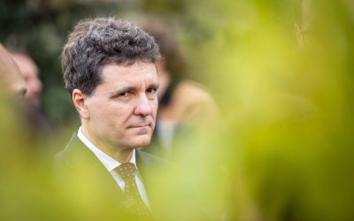 Nicușor Dan, după „fotografiile trucate”: Cine a plătit, întrebarea cheie