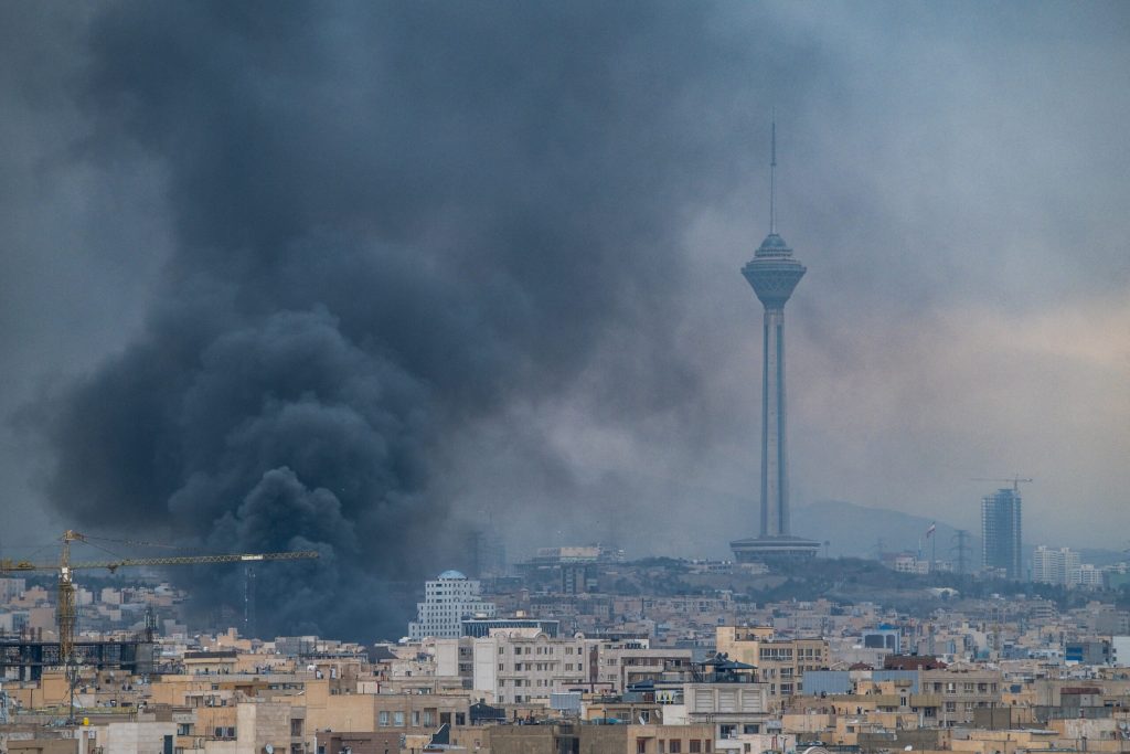 Pakistanul se pregătește: Zilele de foc ale războiului în Orient continuă, ziua 51