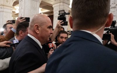 Criza bate la ușă: PSD vrea un premier-marionetă, jocurile sunt făcute