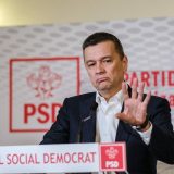 Grindeanu, nervos pe proteste: „Putem pleca de la guvernare fără Piața Victoriei?”