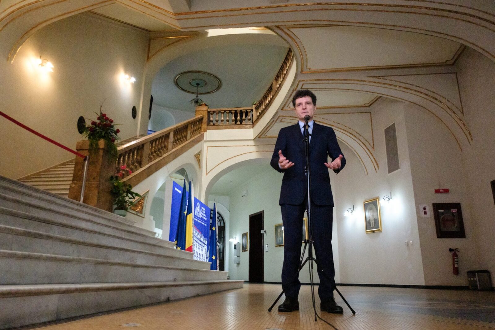 Presa maghiară: România, țară deprimată? Avertisment sumbru la Budapesta