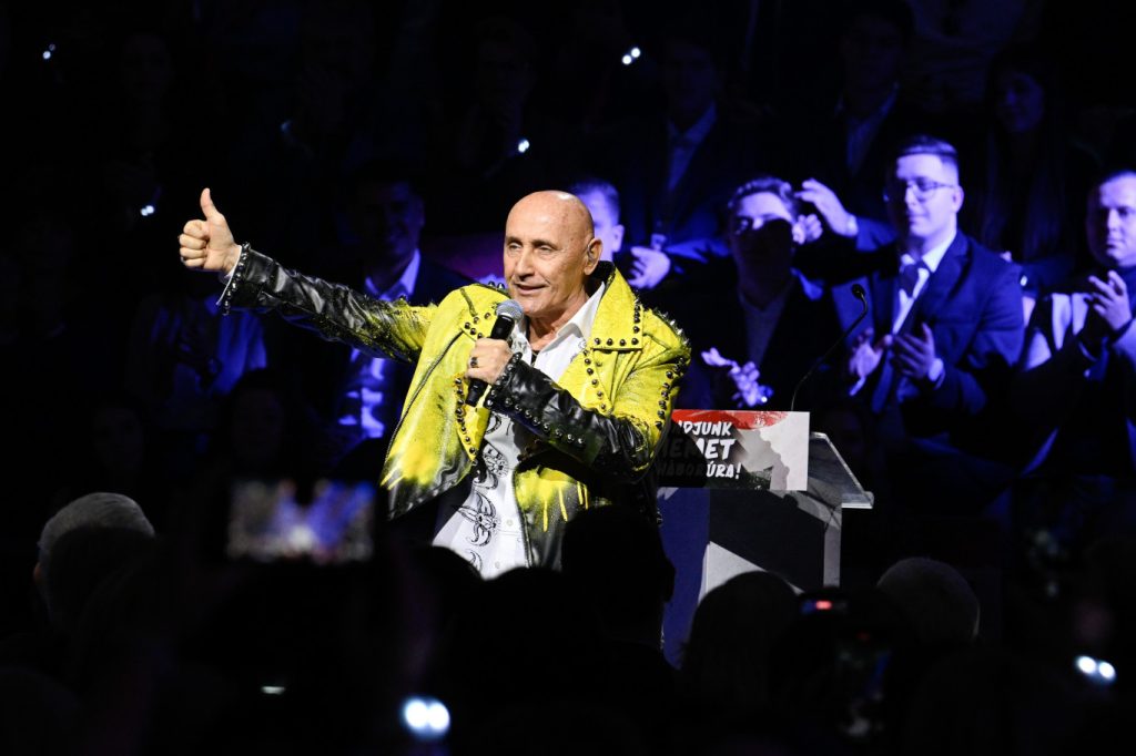 Pataky Attila, Kis Grofo, Curtis și Der Heni: Ce show!