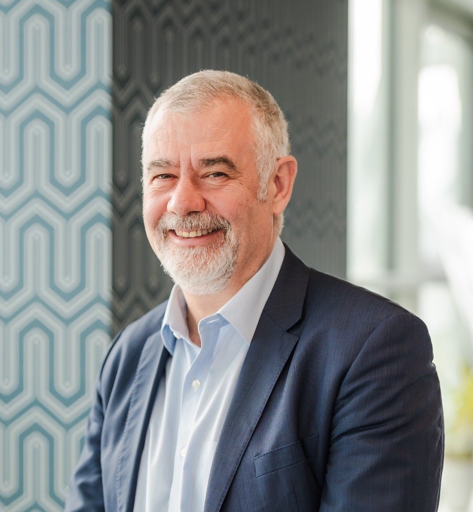 AROBS Transilvania Software finalizează fuziunea cu mai multe companii din grup AROBS Transilvania Software (BVB: AROBS), cea mai mare companie antreprenorială de tehnologie listată la Bursa de Valori București, a anunțat finalizarea procesului de fuziune prin absorbție a mai multor companii