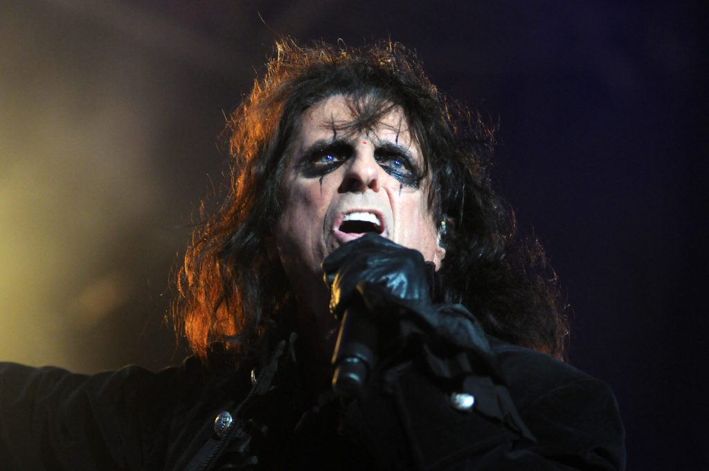 Alice Cooper, eroul neașteptat: Cum a salvat Hollywood Sign-ul