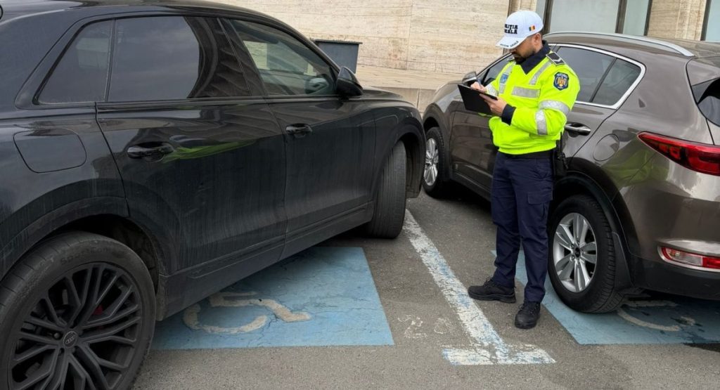 Poliția Locală a Municipiului București a aplicat amenzi în valoare de peste 27.000 de euro, de la începutul anului, șoferilor care au parcat neregulamentar pe locurile destinate persoanelor cu dizabilități