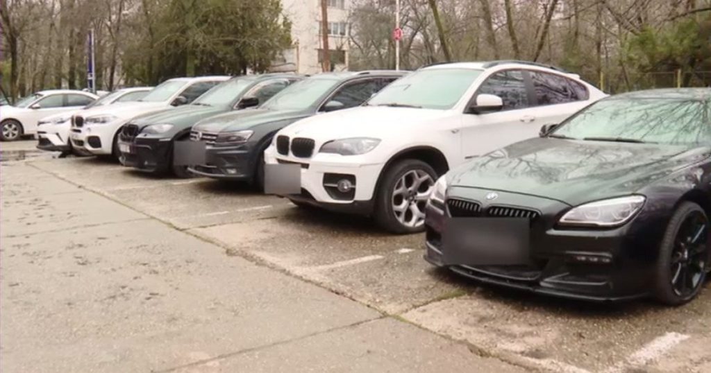 Ancheta de amploare la ANAF: Peste 200 de mașini confiscate, date dispărute București – Administrația Națională de Administrare Fiscală (ANAF) se confruntă cu o anchetă internă de proporții, după ce în urma verificărilor efectuate au fost descoperite nereguli majore privind gestionarea bunurilor confiscate