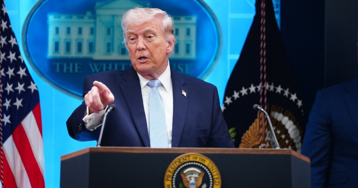 Apel neașteptat pentru DONALD Trump: Cine-l susține acum