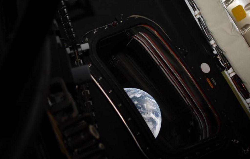 Primele imagini cu pământul, spectacolul istoric din drumul lui artemis ii spre lună