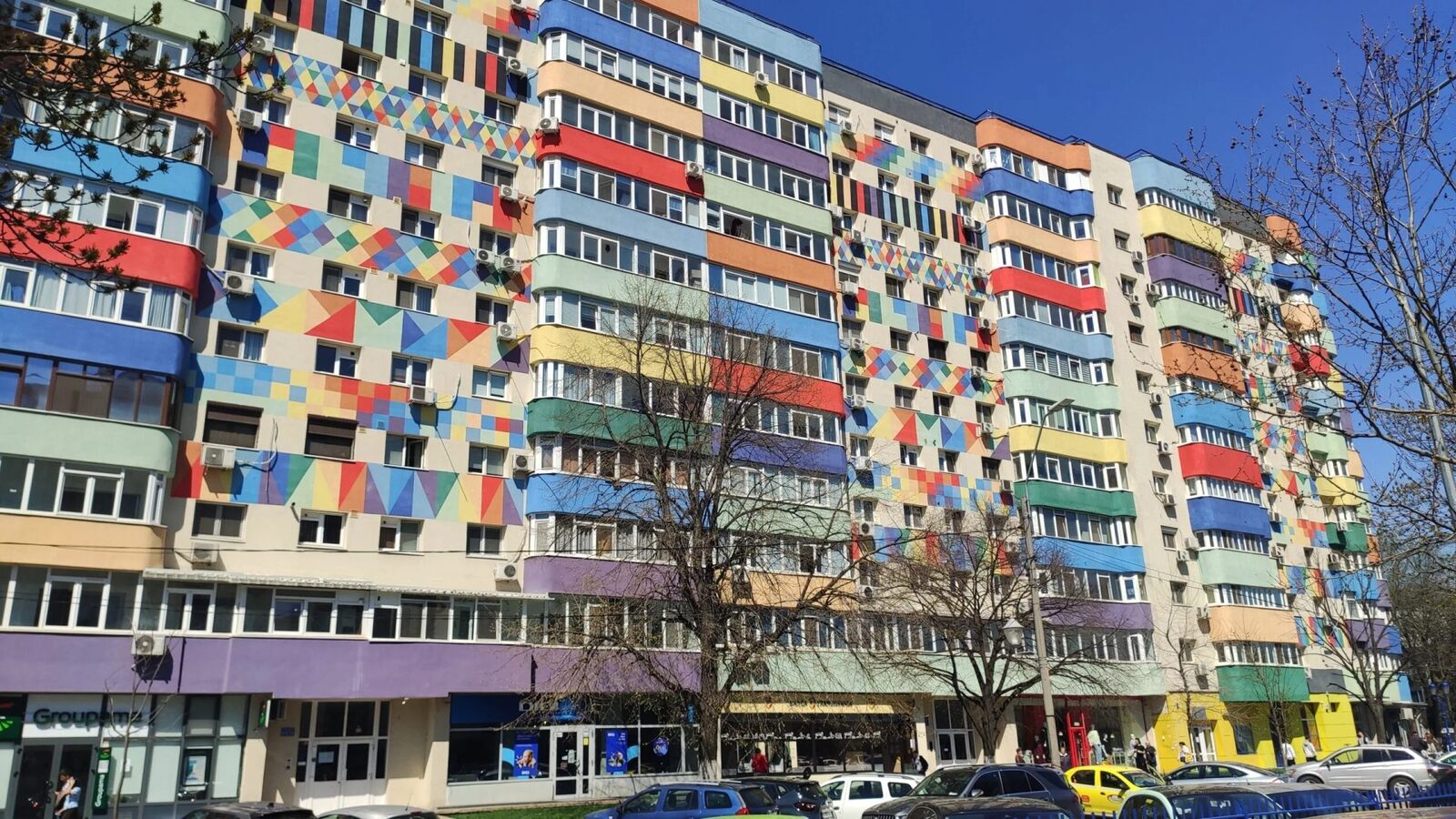 Blocuri: Proprietarii riscă amenzi mari, achită datoriile Asociației