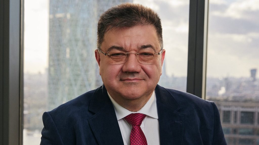 Maioreanu: Războiul din Orient și AI, o pauză tehnică pe agenda globală?