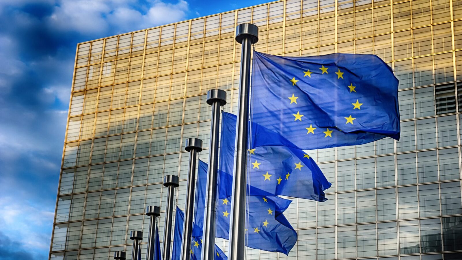 Comisia Europeană, plan anti-criză energetică: Adio combustibili fosili