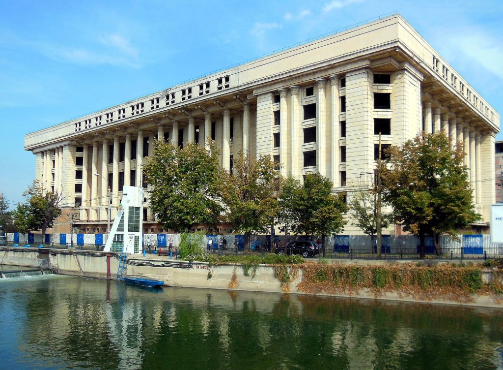 România scapă de 385 mil. €! Casa Radio din București, câștigată în SUA