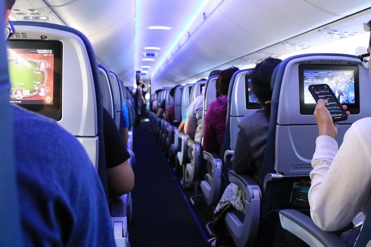 Expert aviație: Ultimul zbor, cel mai riscant moment din zi