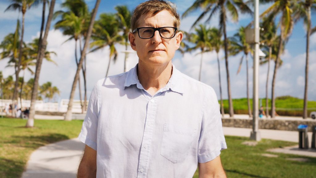 Cele mai bune 10 documentare NETFLIX din 2026: Ce trebuie să vezi