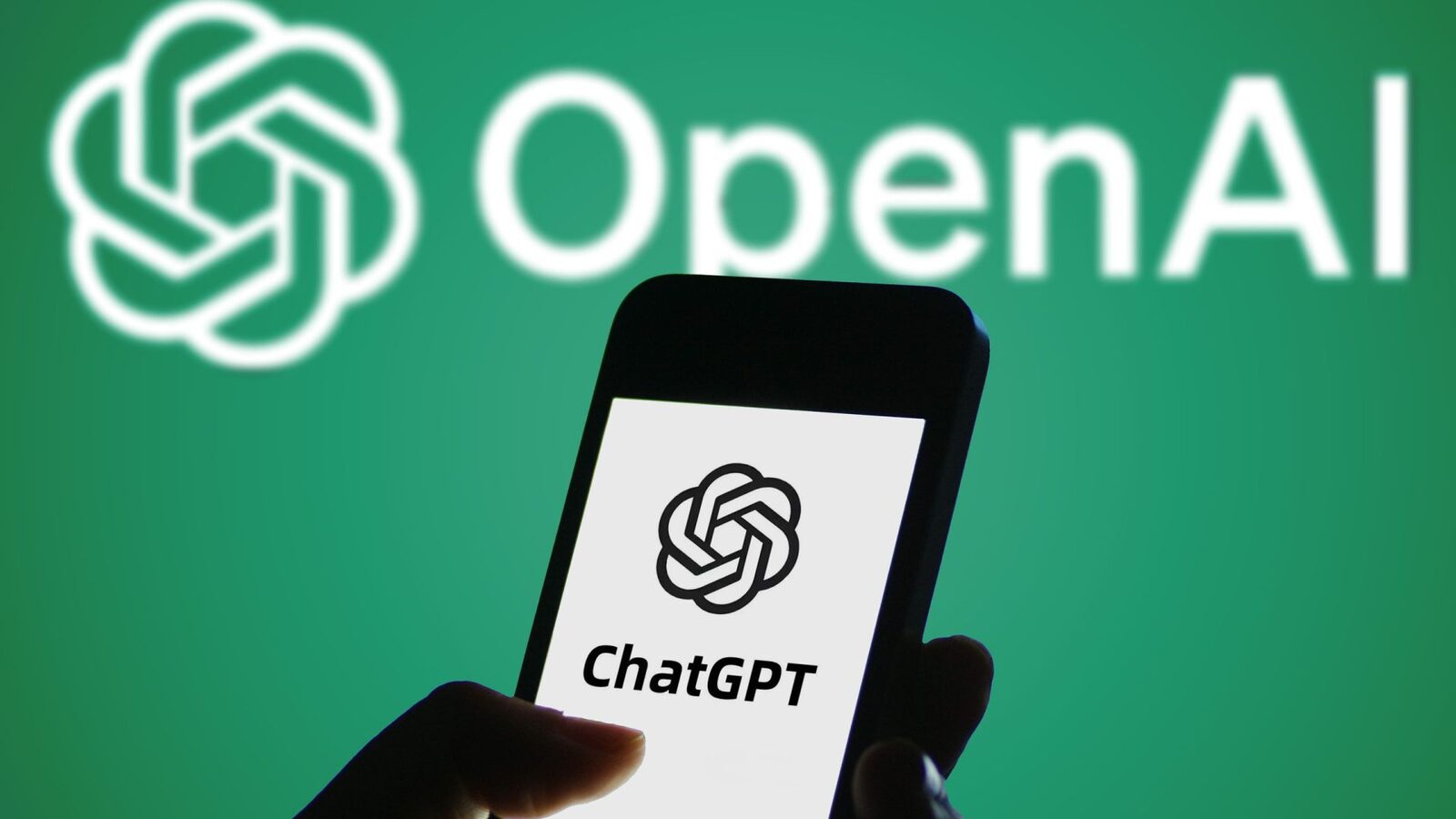 ChatGPT, iar pică! Ce se întâmplă cu inteligența artificială?