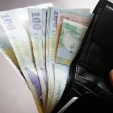 Salariul NET crește: Românii au primit, în februarie, 5.557 lei
