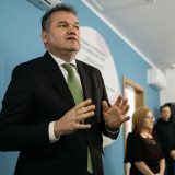 Cseke ATTILA: AUR, profit de pe urma ceartă PSD-PNL