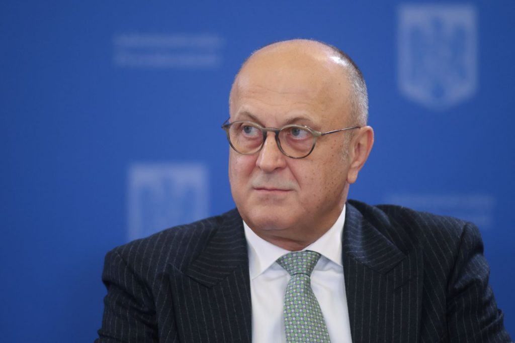 Șucu, despre „vânătoarea” de bănci: Creditele se scumpesc imediat