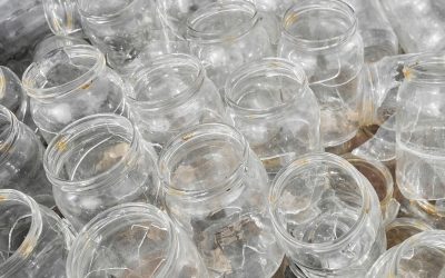 Borcanele de la mâncarea pentru bebeluși: un truc inteligent pentru o casă ordonată Gospodinele cu experiență știu deja: borcanele de la mâncarea pentru bebeluși nu sunt simple deșeuri, ci adevărate comori pentru organizare