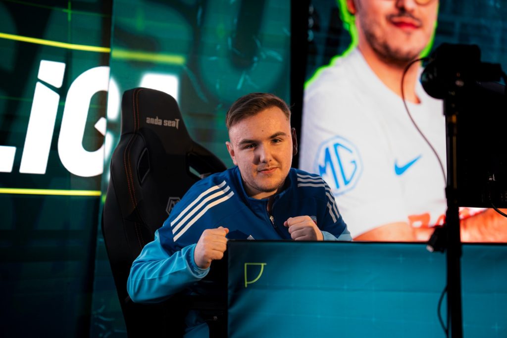 ESuperliga: 8 echipe virtuale, duel exploziv la Circul Metropolitan din București