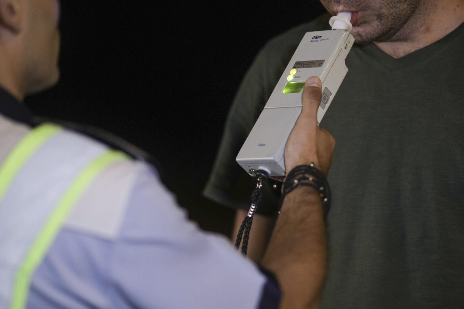 Amenzi usturătoare pentru șoferii bucureșteni: Poliția Rutieră, la datorie în weekend Bucureștiul a fost ținta unei ample operațiuni de control a Brigăzii Rutiere în noaptea de sâmbătă spre duminică, 4 spre 5 aprilie