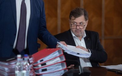 Rafila explică de ce România nu a achiziționat mai multe doze de vaccin Pfizer Alexandru Rafila, fost ministru al Sănătății, a comentat recent pierderea de către România a procesului în primă instanță cu compania farmaceutică Pfizer