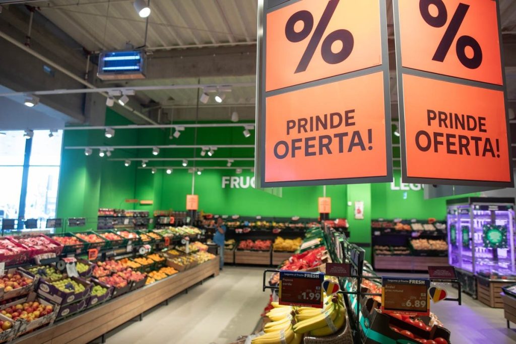 Studiu: Românii, mai atenți la banii de Paște, prețul e prioritar pentru 92%