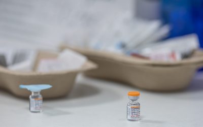 Dezinformarea anti-vaccin, pericol pentru siguranța națională, avertizează un medic