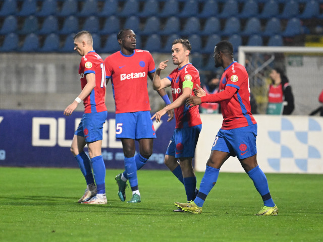 Mamadou Thiam, OUT de la FCSB! Atacantul senegalez va pleca gratis După o nouă prestație ștearsă în deplasarea de la Botoșani, pierdută de FCSB cu 2-3, senegalezul MAMADOU THIAM pare să fi jucat ultimul meci pentru echipa roș-albastră