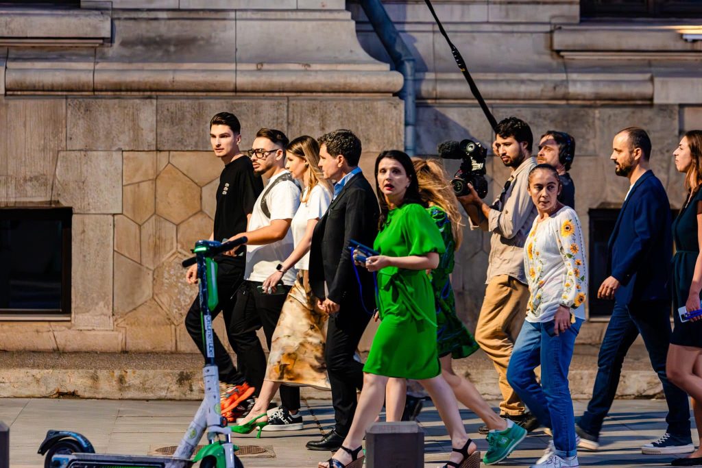 Filiera PNL, în spatele lui Nicușor Dan: Fotografii trucate în campanie?