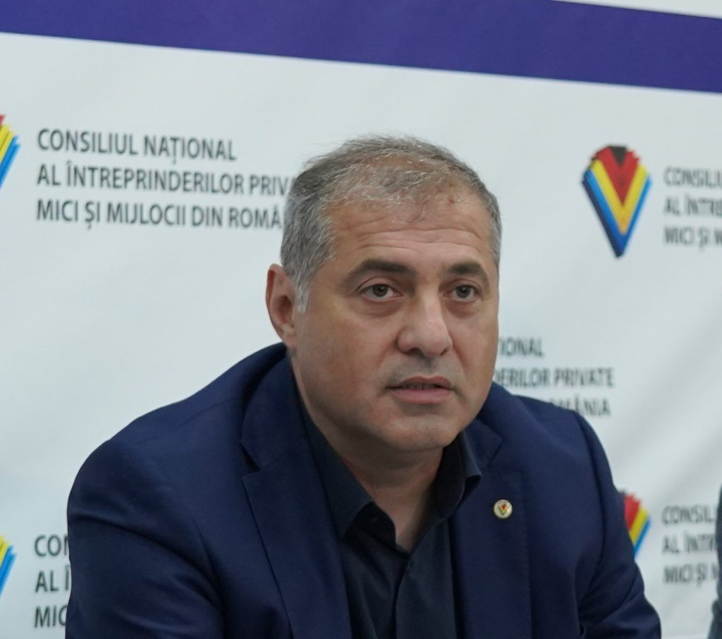 Jianu, despre afaceri: Mediul IMM, să ignore politica de la TV