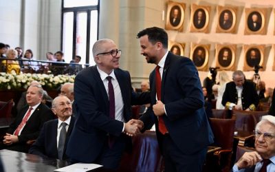 Marinescu, ministrul cu plagiat, discurs academicienilor. Pop: „Perioadă tulburată”