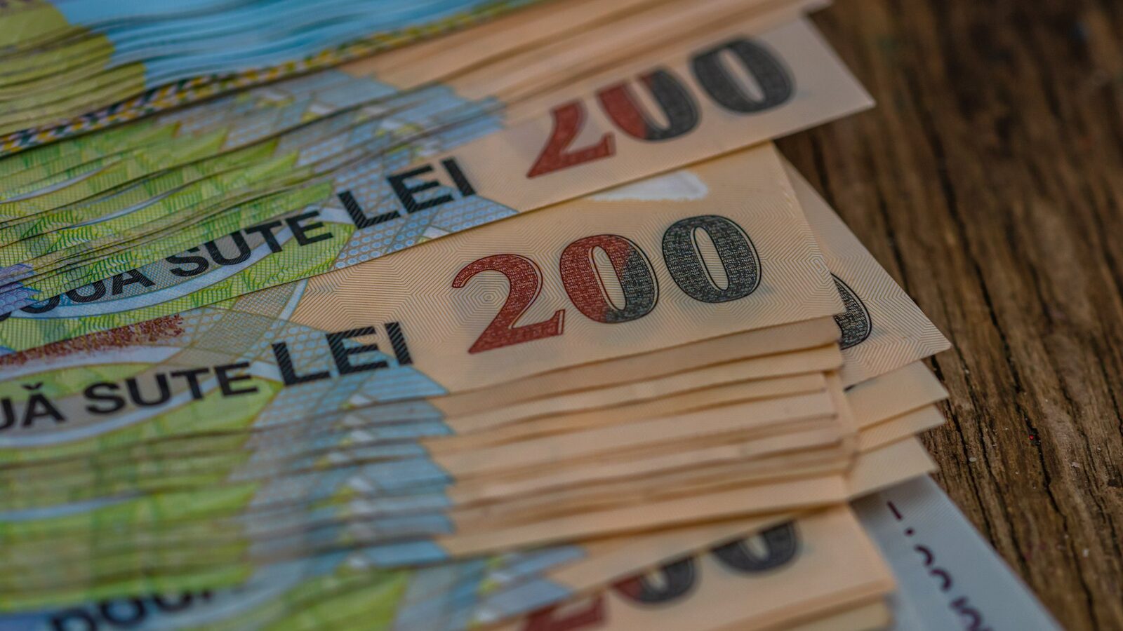 Parlamentari USR și PSD, proiect pentru păgubiții ROBOR, după ancheta Consiliului Concurenței