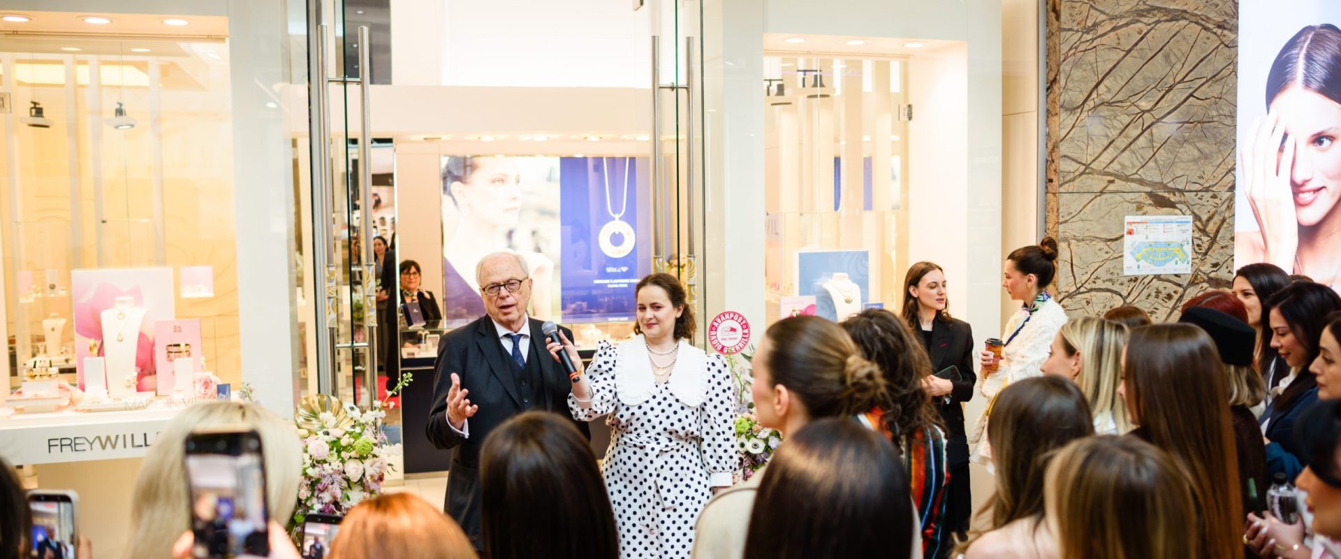 Dr. Friedrich Wille, la București: Colecția FREYWILLE, tribut lui Mucha, la 75 de ani